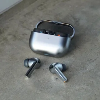 هدفون بلوتوثی سامسونگ مدل Galaxy Buds3 Pro دارای نویز کنسلینگ فعال (ANC)، درگاه شارژ USB T 102046578